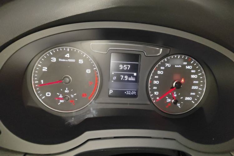 Used Audi Q3 2018 30 TFSI Fashion Edition Collector's Version Instrument Cluster