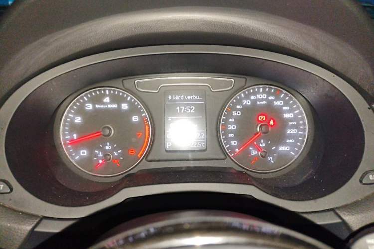 Used Audi Q3 2018 30th Anniversary Edition 30 TFSI Fashion Model Instrument Cluster