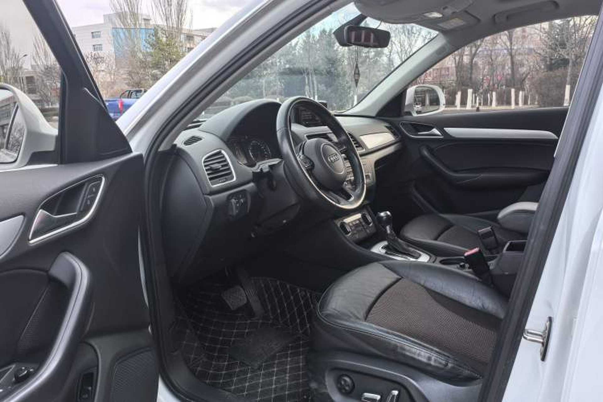 Used Audi Q3 2018 30th Anniversary Edition 30 TFSI Fashion Model Interior 1