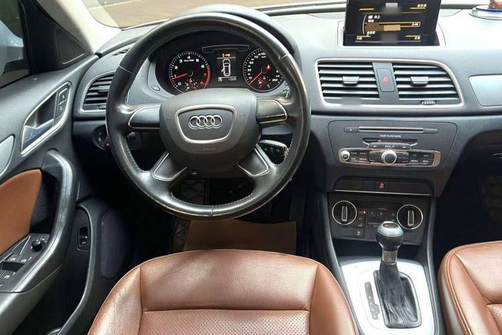 Used Audi Q3 2018 30th Anniversary Edition 30 TFSI Standard Model Interior 1