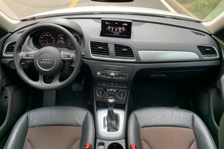 Used Audi Q3 2018 30 TFSI Fashion Edition Collector's Version Interior 1