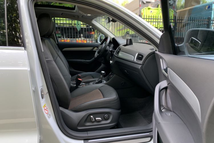 Used Audi Q3 2018 30 TFSI Fashion Edition Collector's Version Interior 11