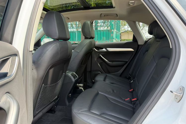 Used Audi Q3 2018 30th Anniversary Edition 30 TFSI Style Model Interior 2