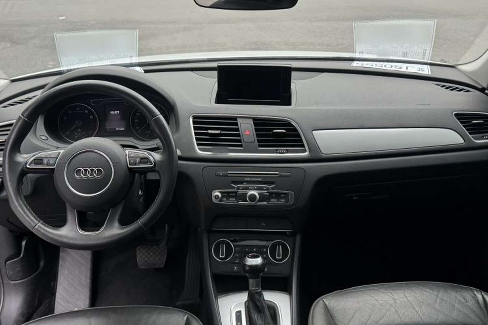 Used Audi Q3 2018 30th Anniversary Edition 30 TFSI Fashion Model Interior 2