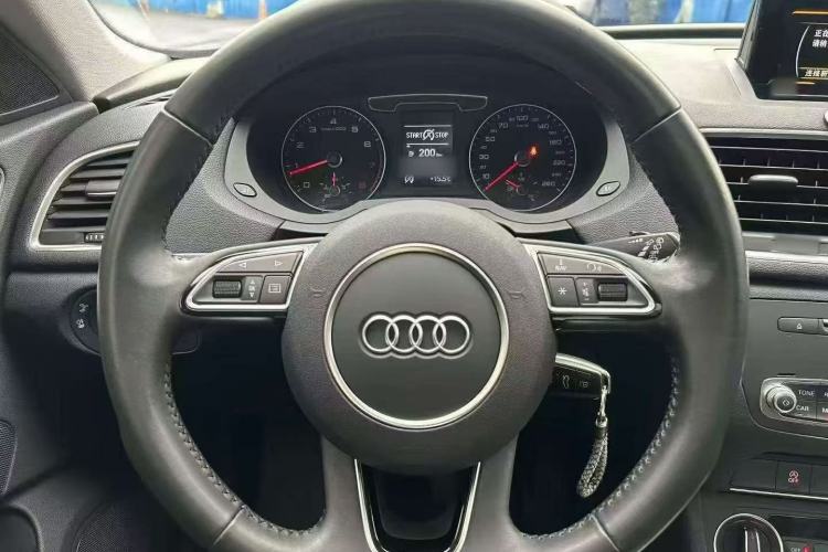 Used Audi Q3 2018 35 TFSI Fashion Edition Collector's Model Interior 2