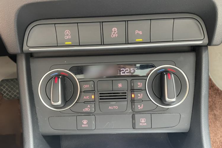 Used Audi Q3 2018 30th Anniversary Edition 30 TFSI Fashion Model Interior 2