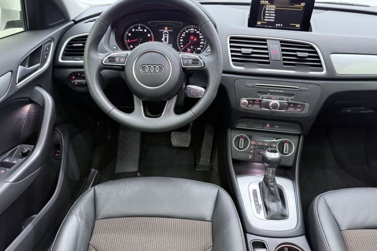 Used Audi Q3 2018 30th Anniversary Edition 30 TFSI Fashion Model Interior 3