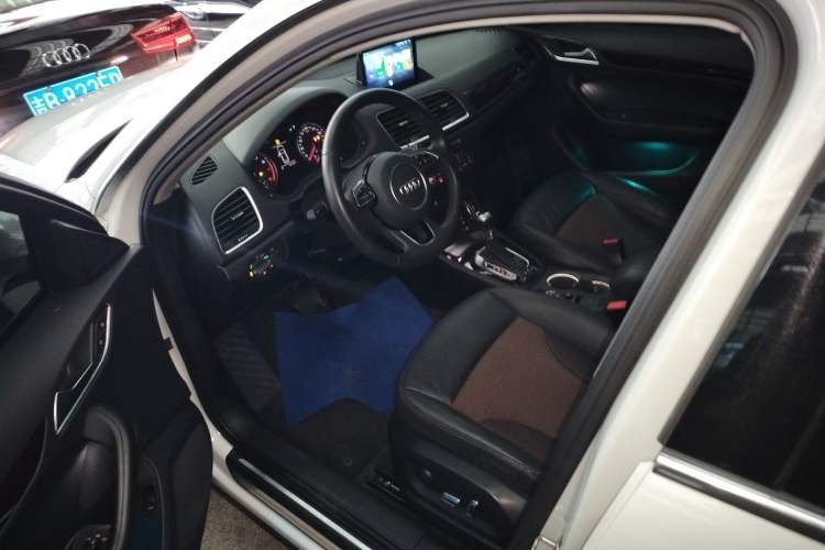 Used Audi Q3 2018 30th Anniversary Edition 35 TFSI Fashion Model Interior 3