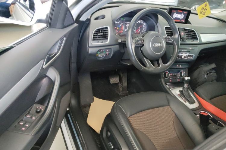 Used Audi Q3 2018 35 TFSI Fashion Edition Collector's Model Interior 3