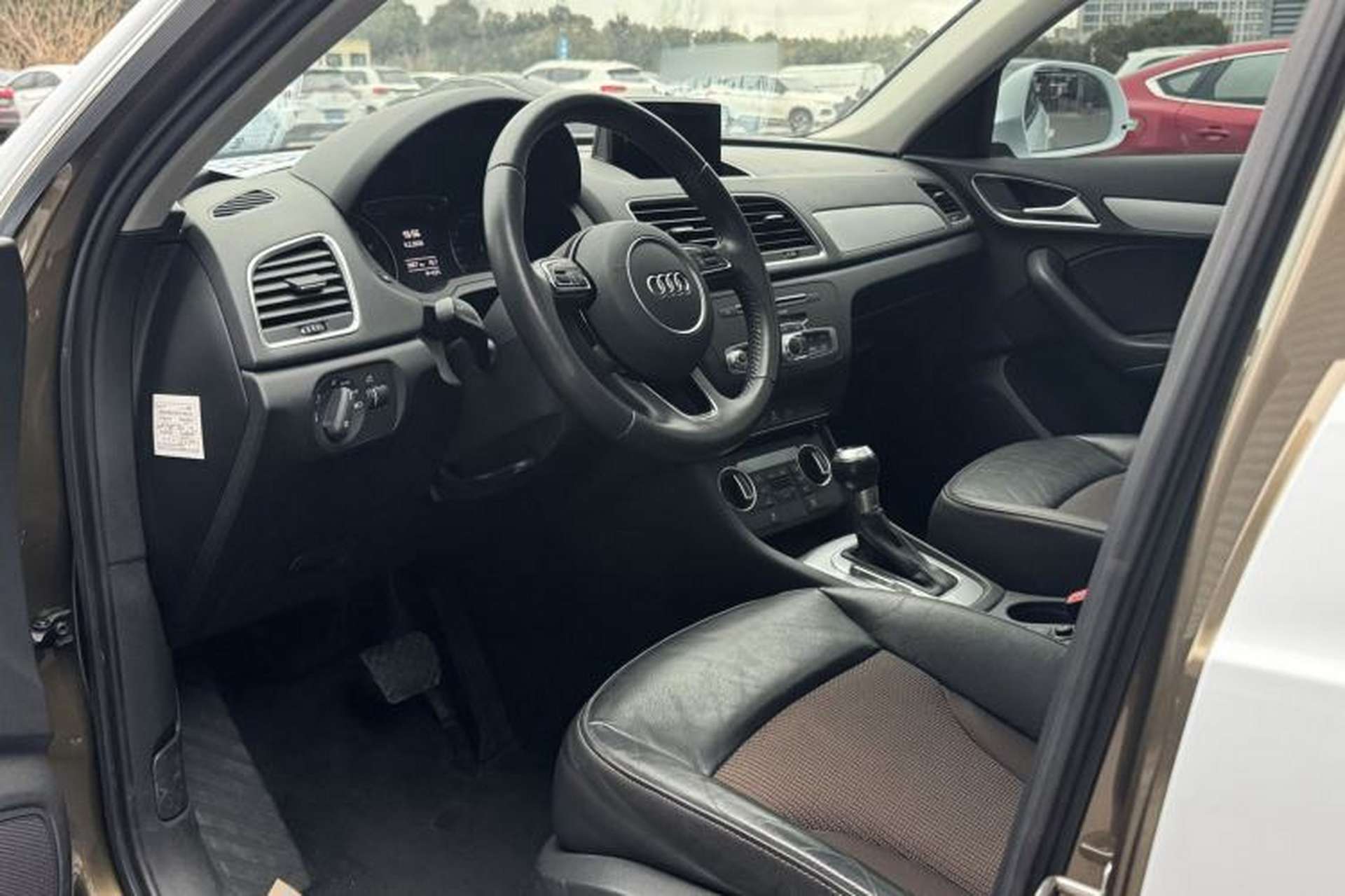Used Audi Q3 2018 30th Anniversary Edition 30 TFSI Fashion Model Interior 3