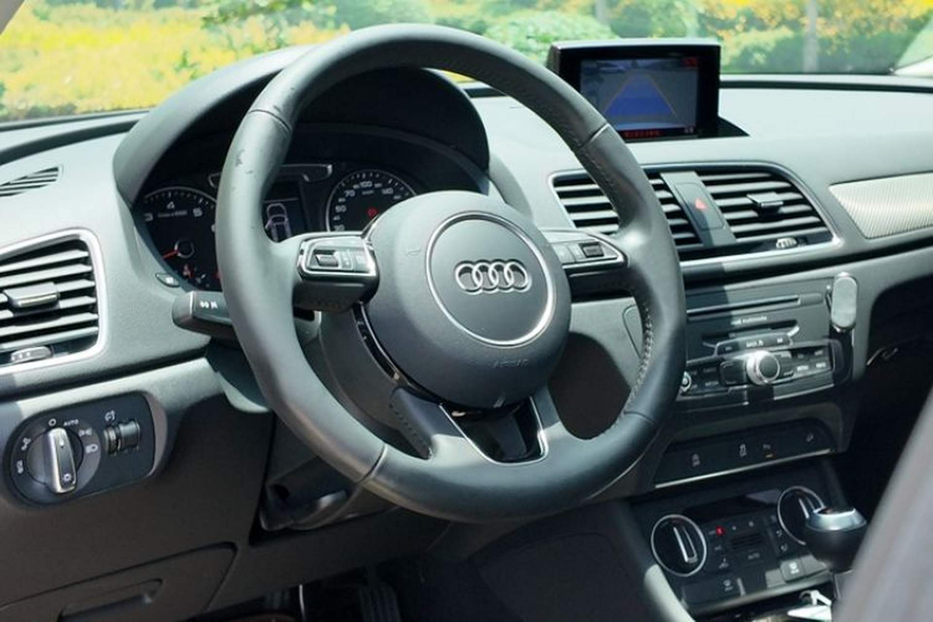 Used Audi Q3 2018 30th Anniversary Edition 35 TFSI Sport Model Interior 3