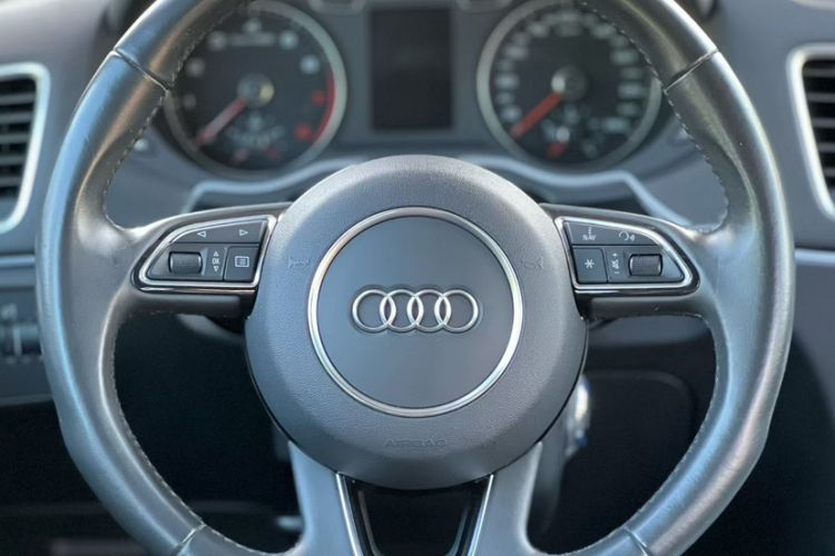 Used Audi Q3 2018 30th Anniversary Edition 30 TFSI Fashion Model Interior 3