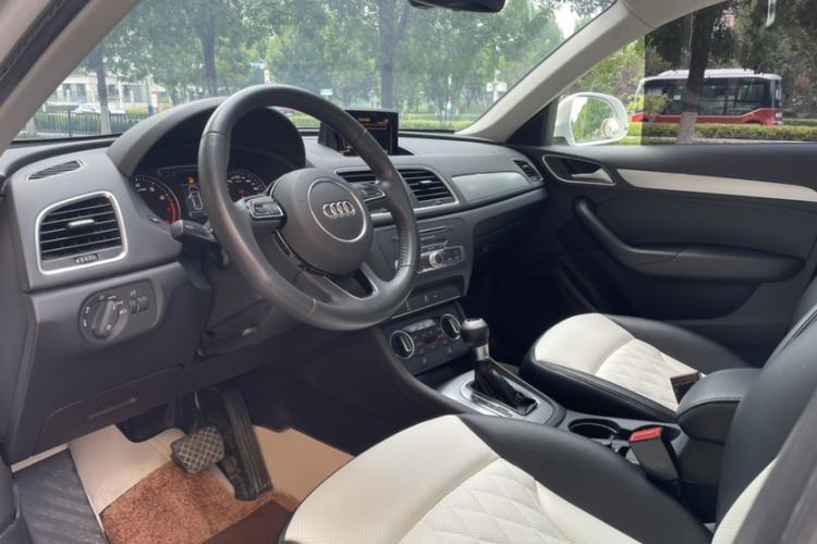 Used Audi Q3 2018 30th Anniversary Edition 30 TFSI Fashion Model Interior 4