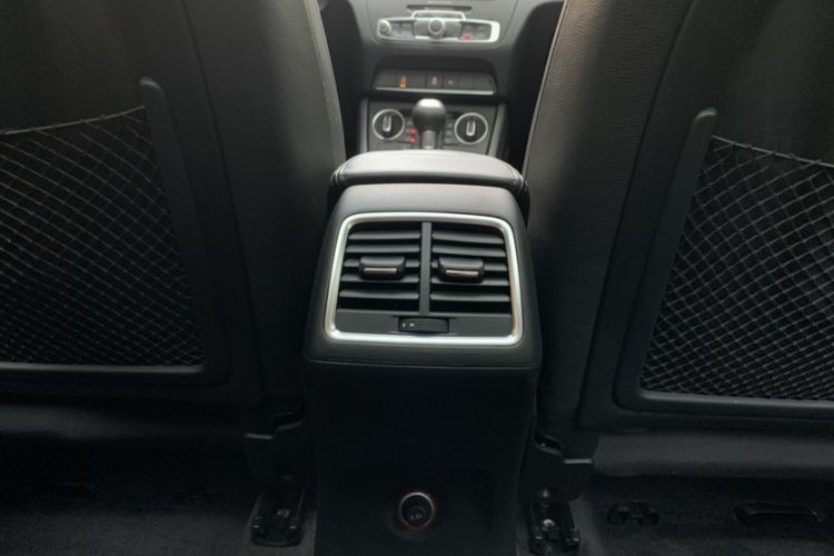 Used Audi Q3 2018 30 TFSI Fashion Edition Collector's Version Interior 4