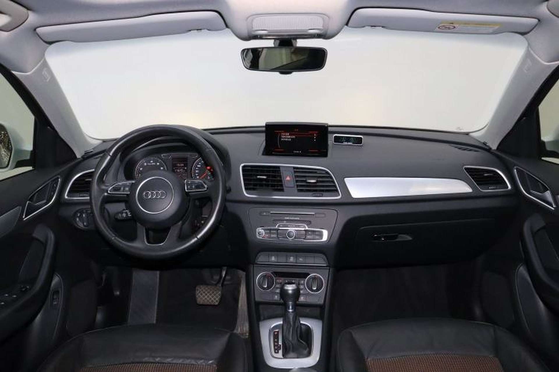Used Audi Q3 2018 30th Anniversary Edition 35 TFSI Fashion Model Interior 4