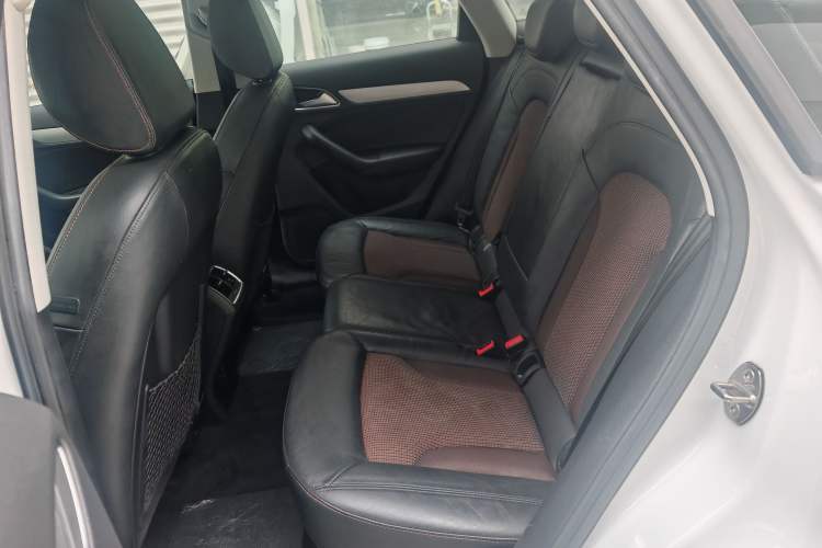 Used Audi Q3 2018 30th Anniversary Edition 35 TFSI Fashion Model Interior 4