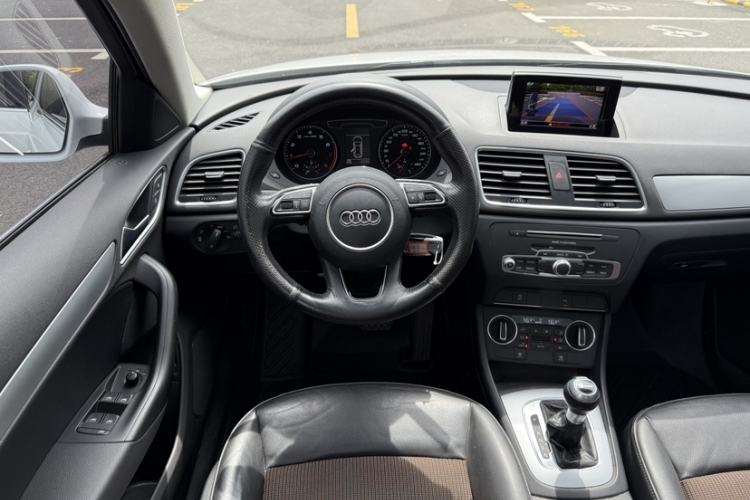 Used Audi Q3 2018 30th Anniversary Edition 30 TFSI Fashion Model Interior 8