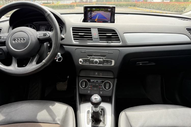 Used Audi Q3 2018 30th Anniversary Edition 30 TFSI Fashion Model Interior 9