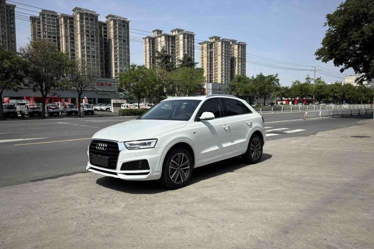 Used Audi Q3 2018 30th Anniversary Edition 35 TFSI Fashion Model Guazi used car, China used car export, Used car for sale, Used cars, Cheapest cars for sale