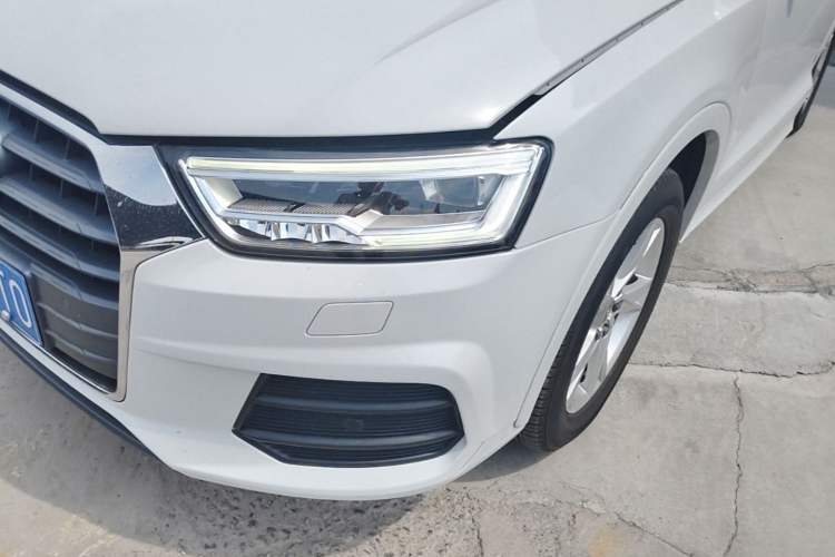Used Audi Q3 2018 30th Anniversary Edition 35 TFSI Fashion Model Left Front Headlight