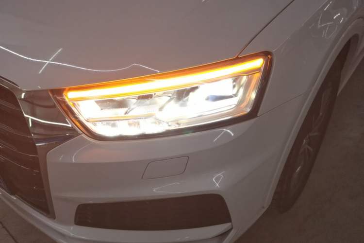 Used Audi Q3 2018 30 TFSI Fashion Edition Collector's Version Left Front Headlight