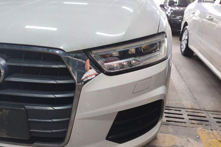 Used Audi Q3 2018 30th Anniversary Edition 30 TFSI Fashion Model Left Front Headlight
