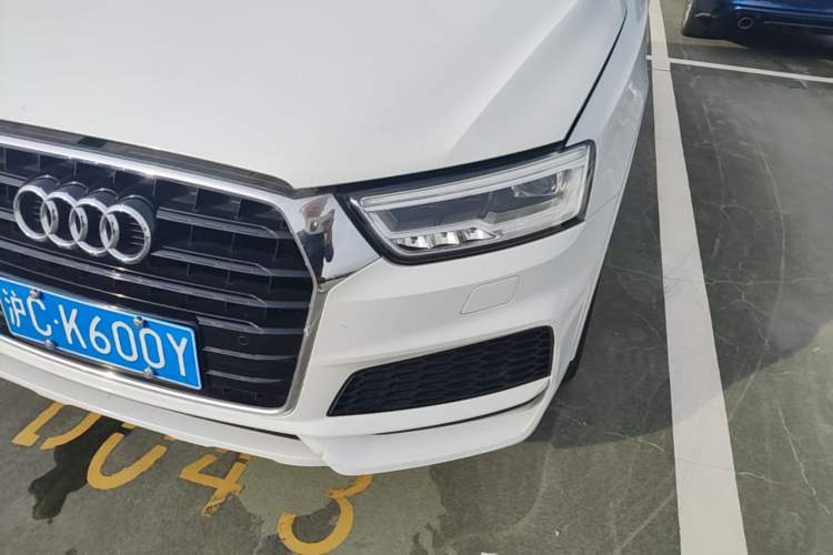 Used Audi Q3 2018 30th Anniversary Edition 35 TFSI Sport Model Left Front Headlight