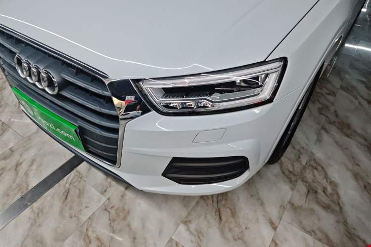 Used Audi Q3 2018 30th Anniversary Edition 30 TFSI Fashion Model Left Front Headlight