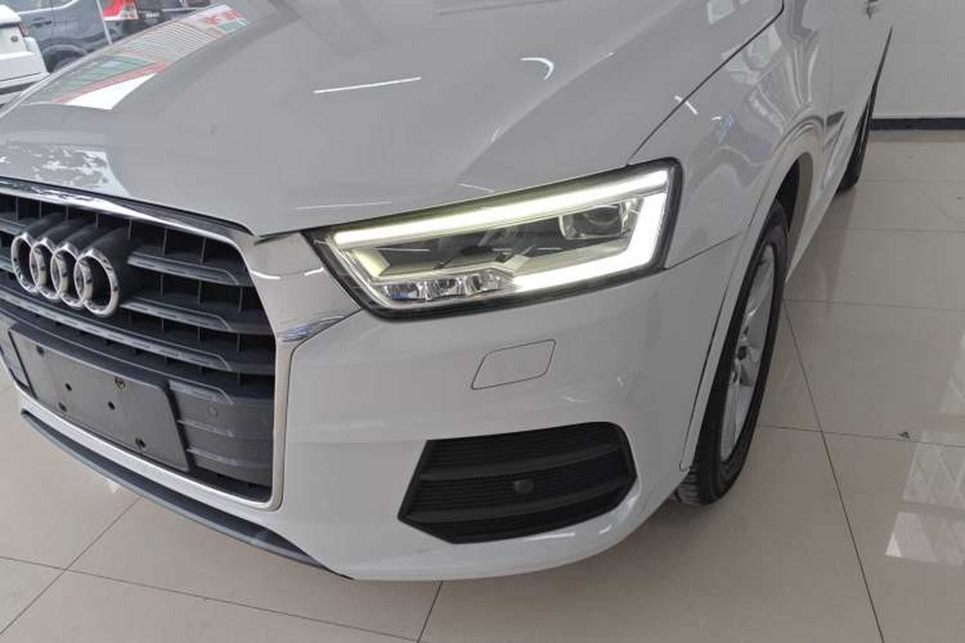 Used Audi Q3 2018 30th Anniversary Edition 35 TFSI Fashion Model Left Front Headlight