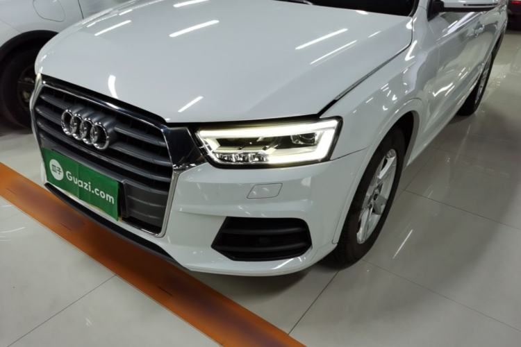 Used Audi Q3 2018 30th Anniversary Edition 30 TFSI Fashion Model Left Front Headlight