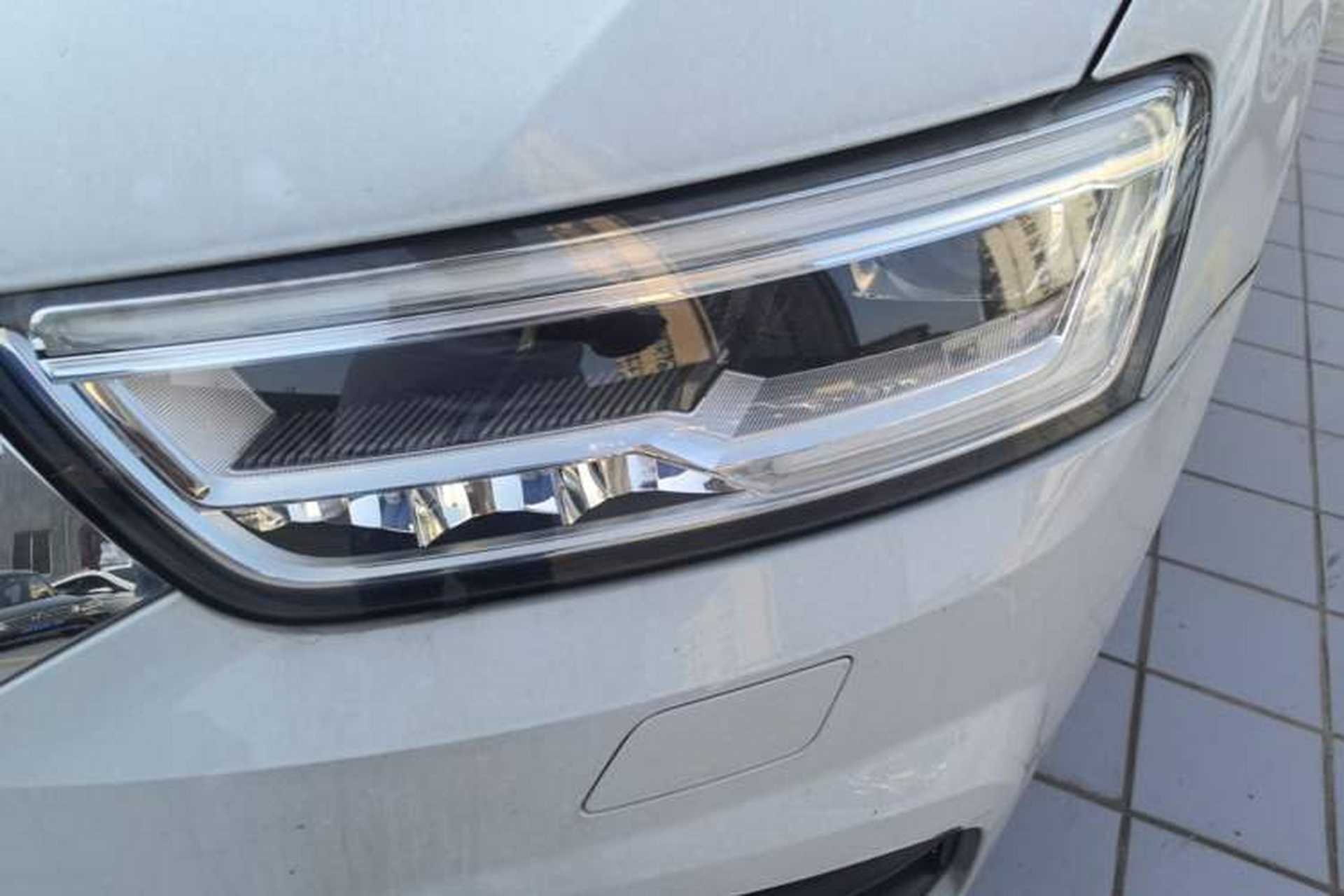 Used Audi Q3 2018 30th Anniversary Edition 30 TFSI Fashion Model Left Front Headlight