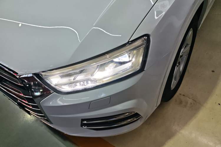 Used Audi Q3 2018 30th Anniversary Edition 35 TFSI Fashion Model Left Front Headlight