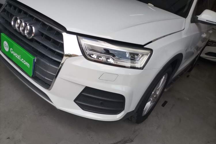 Used Audi Q3 2018 30th Anniversary Edition 30 TFSI Fashion Model Left Front Headlight