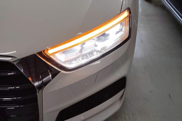 Used Audi Q3 2018 35 TFSI Fashion Edition Collector's Model Left Front Headlight