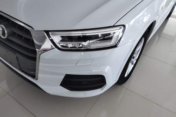 Used Audi Q3 2018 30th Anniversary Edition 30 TFSI Fashion Model Left Front Headlight