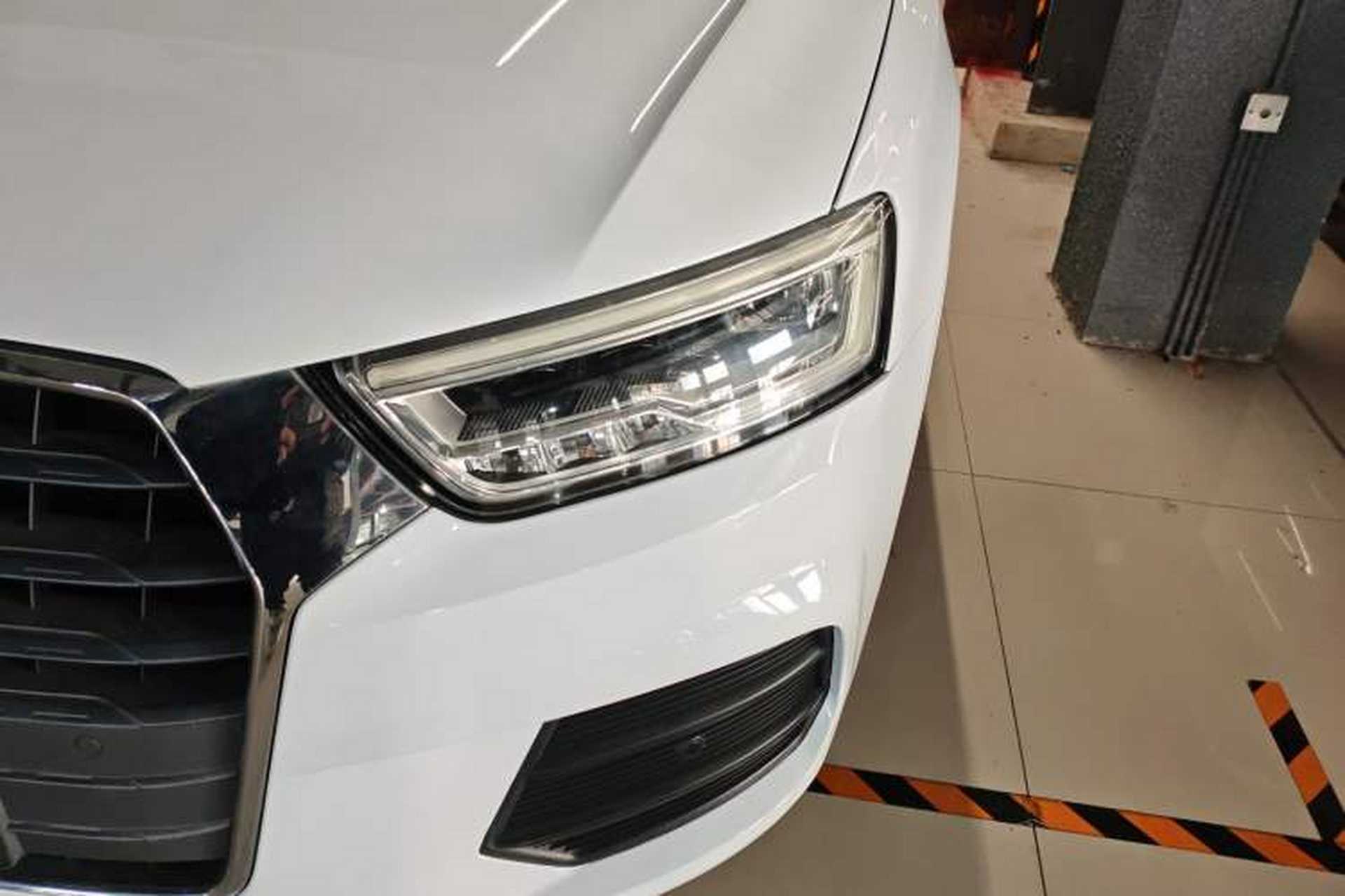 Used Audi Q3 2018 30th Anniversary Edition 30 TFSI Fashion Model Left Front Headlight