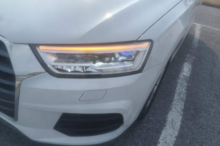 Used Audi Q3 2018 30th Anniversary Edition 35 TFSI Fashion Model Left Front Headlight