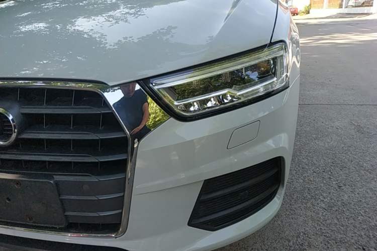 Used Audi Q3 2018 30th Anniversary Edition 35 TFSI Fashion Model Left Front Headlight