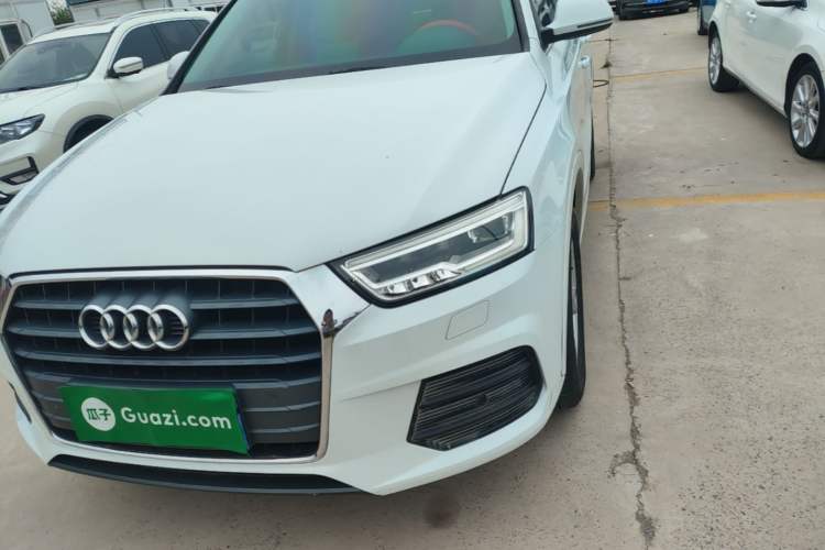Used Audi Q3 2018 30th Anniversary Edition 30 TFSI Fashion Model Left Front Headlight