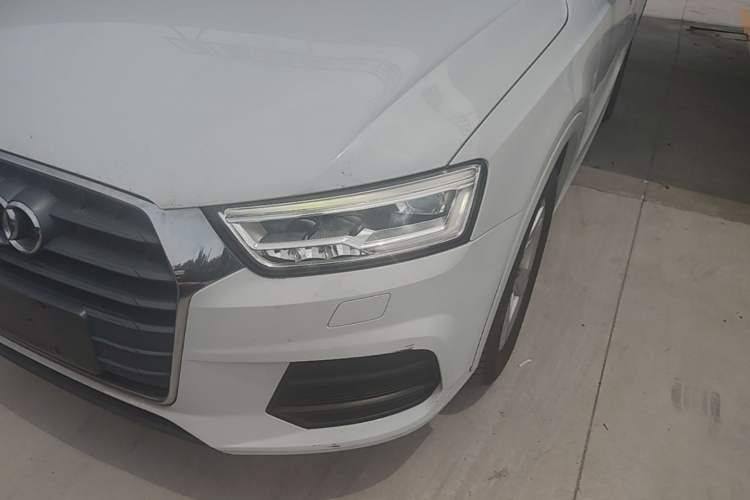 Used Audi Q3 2018 30th Anniversary Edition 30 TFSI Fashion Model Left Front Headlight