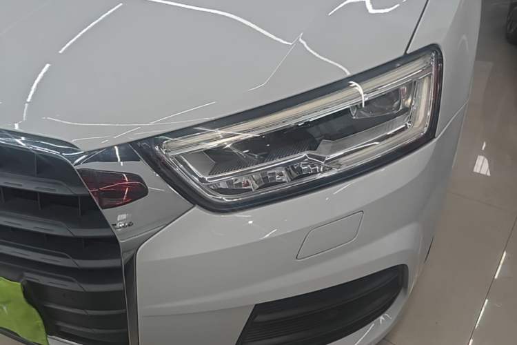 Used Audi Q3 2018 30th Anniversary Edition 35 TFSI Fashion Model Left Front Headlight