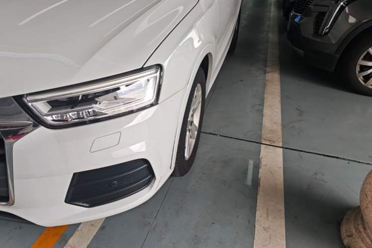 Used Audi Q3 2018 30th Anniversary Edition 35 TFSI Fashion Model Left Front Headlight
