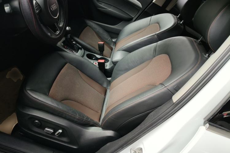 Used Audi Q3 2018 30th Anniversary Edition 35 TFSI Fashion Model Left Front Seat