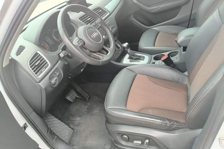 Used Audi Q3 2018 30th Anniversary Edition 35 TFSI Fashion Model Left Front Seat