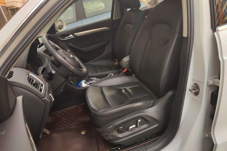 Used Audi Q3 2018 30th Anniversary Edition 30 TFSI Style Model Left Front Seat