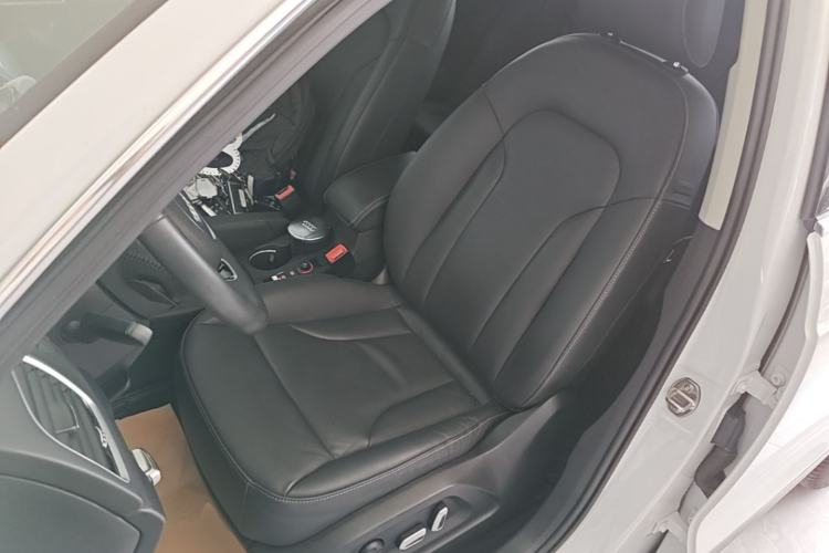 Used Audi Q3 2018 30th Anniversary Edition 30 TFSI Style Model Left Front Seat