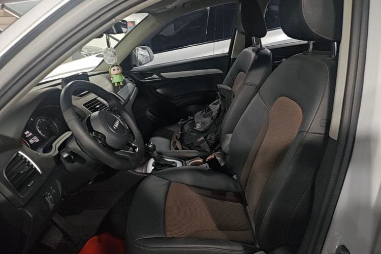 Used Audi Q3 2018 30th Anniversary Edition 30 TFSI Fashion Model Left Front Seat