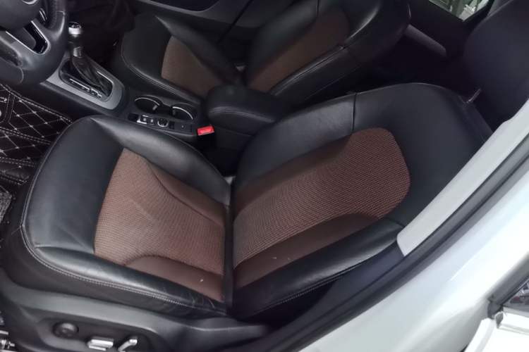 Used Audi Q3 2018 30th Anniversary Edition 30 TFSI Fashion Model Left Front Seat