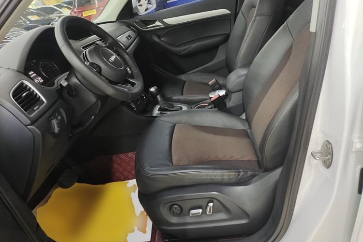 Used Audi Q3 2018 30th Anniversary Edition 30 TFSI Fashion Model Left Front Seat