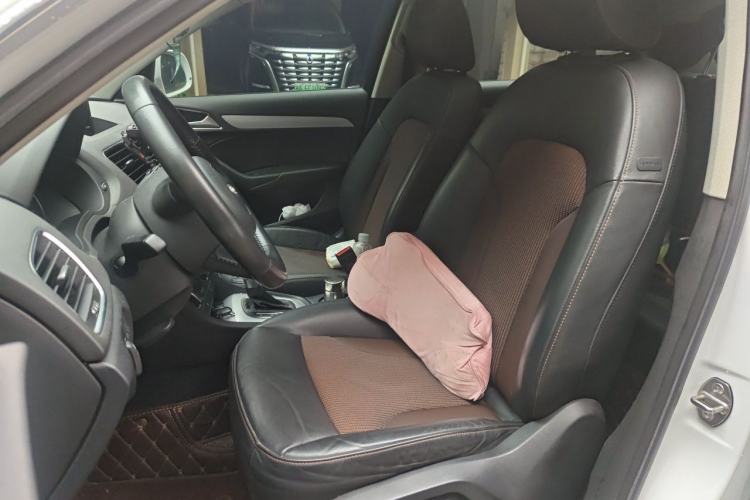 Used Audi Q3 2018 30th Anniversary Edition 30 TFSI Fashion Model Left Front Seat